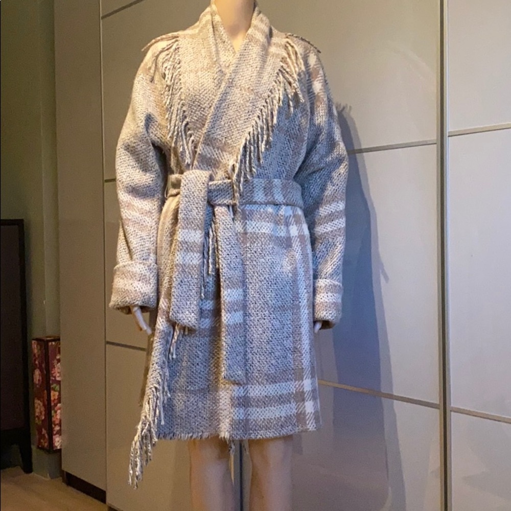 Burberry wool coat US Size 4. Excellent condition.